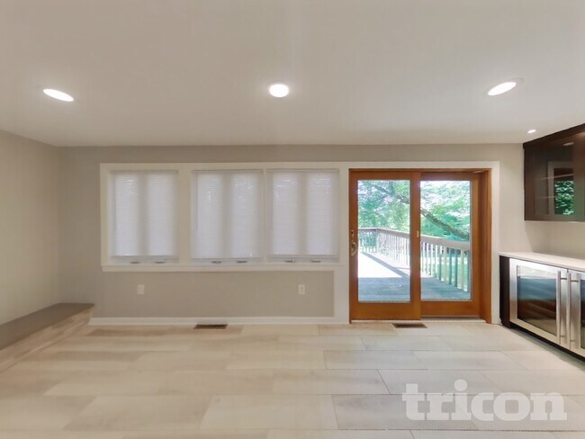 Foto del edificio - 408 Meadowhurst Ln