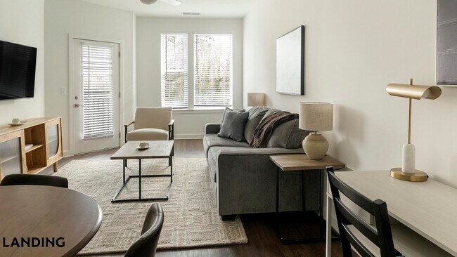 Foto del edificio - 2110 Birkhall St