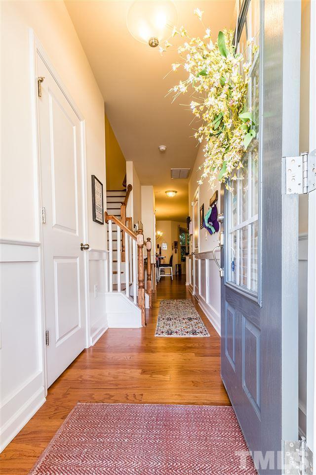 Building Photo - 922 Saratoga Dr