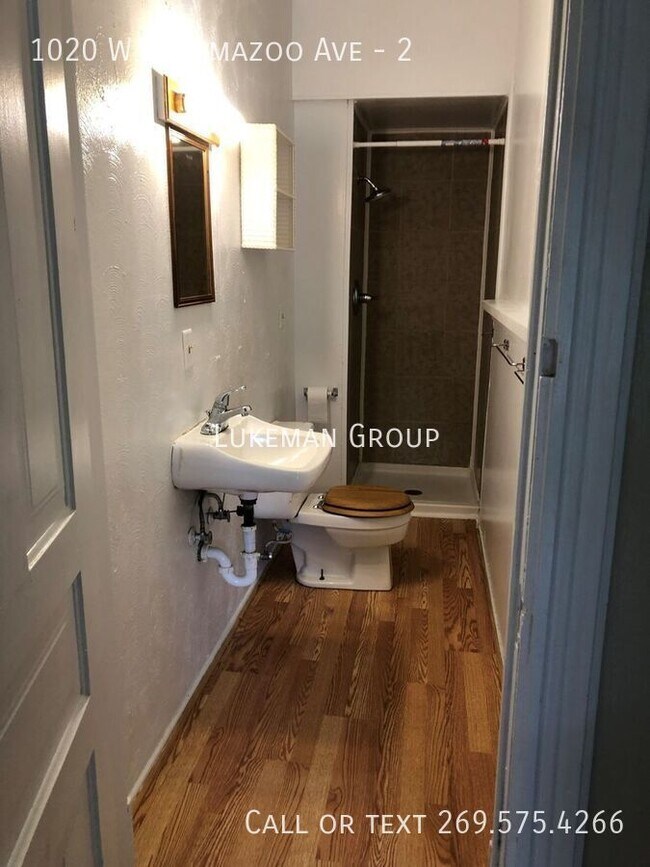 Foto del edificio - 1020 W Kalamazoo Ave