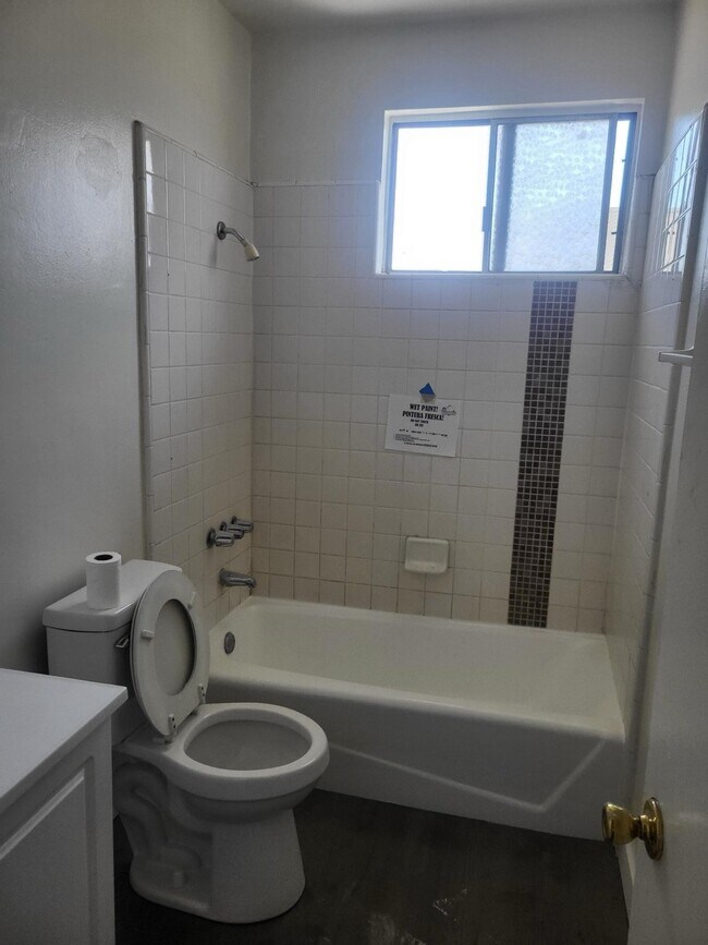 Foto del edificio - 4542 W 17th St