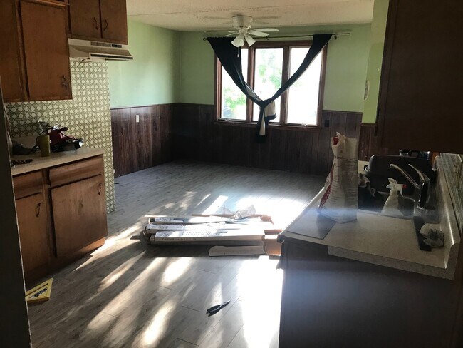 Building Photo - 910 Minnesota Ave NW