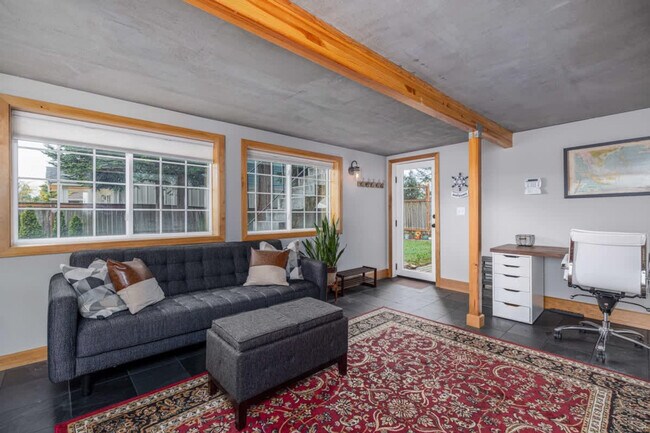 Foto del edificio - 3701 SW Henderson St