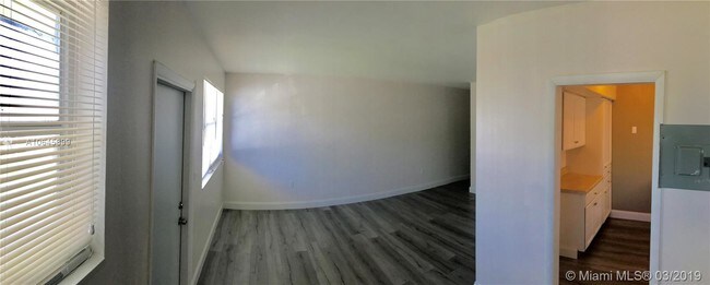 Foto del edificio - 1631-1633 NW 41st St