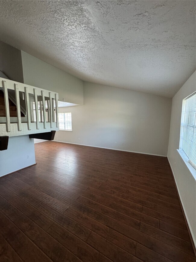 Foto del edificio - 8622 Upperbrook St