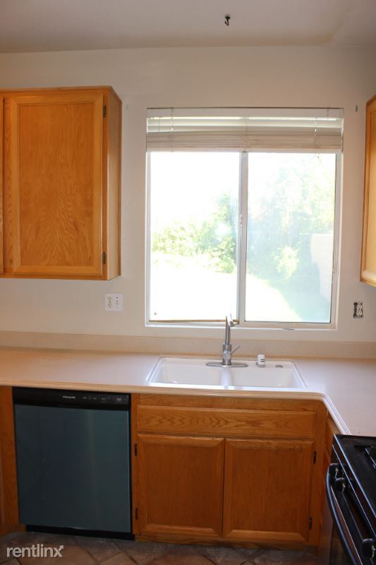 Building Photo - 4 br, 3 bath House - 6057 Hilton Head Ln