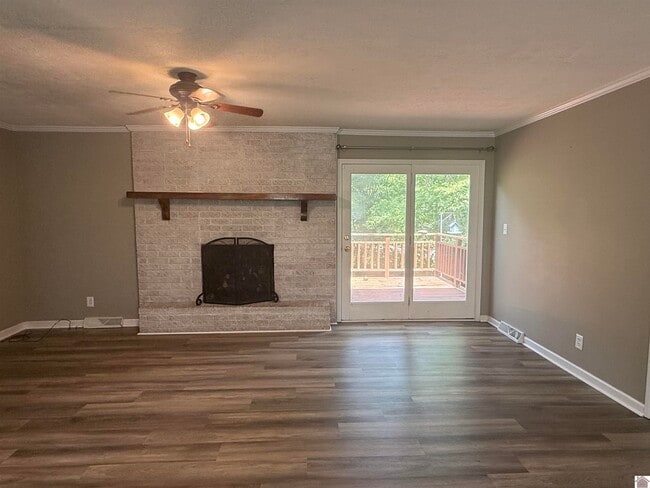 Building Photo - 5935 Merrydale Dr
