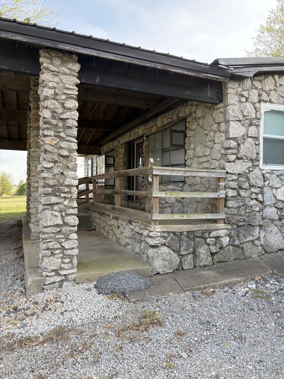 Foto del edificio - 17822 S Bryant Rd