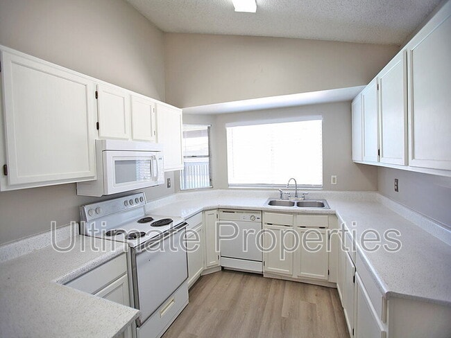 Foto del edificio - 7509 W San Juan Ave