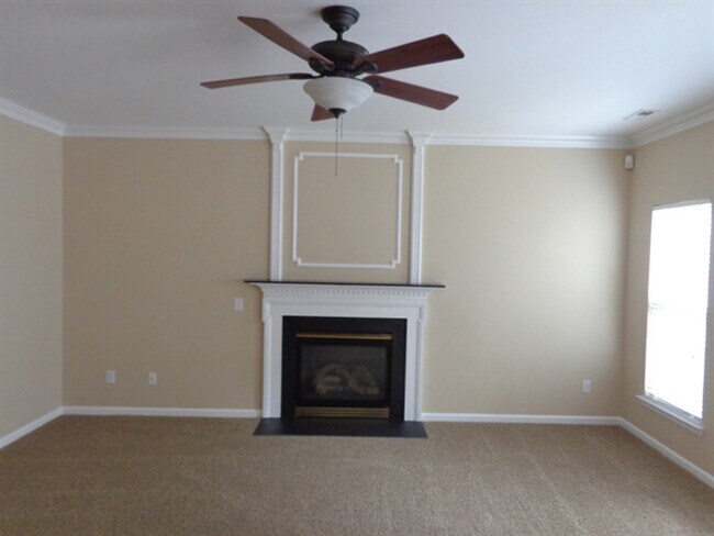 Building Photo - 3323 Hendricks Chapel Ln