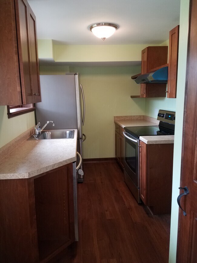 Foto del edificio - 5920 Dendron Ln