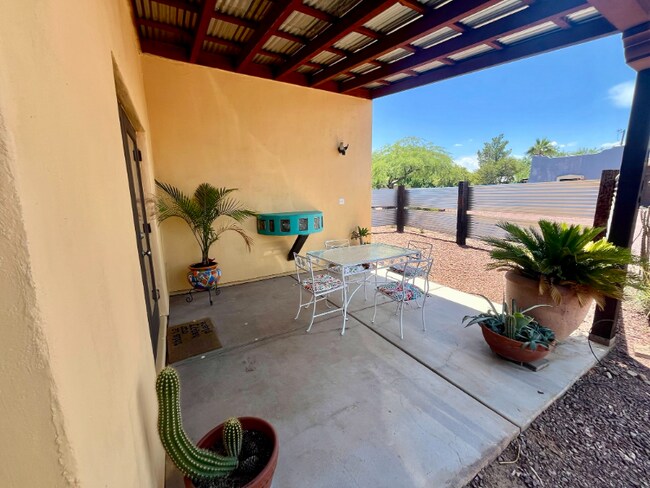 Foto del edificio - 1519 S Tucson Blvd