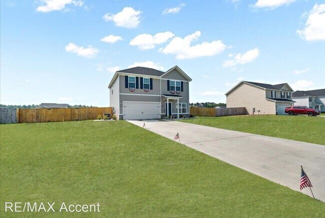Building Photo - 4 br, 2.5 bath House - 404 Huntington Dr. NE