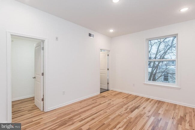 Foto del edificio - 315 N Preston St