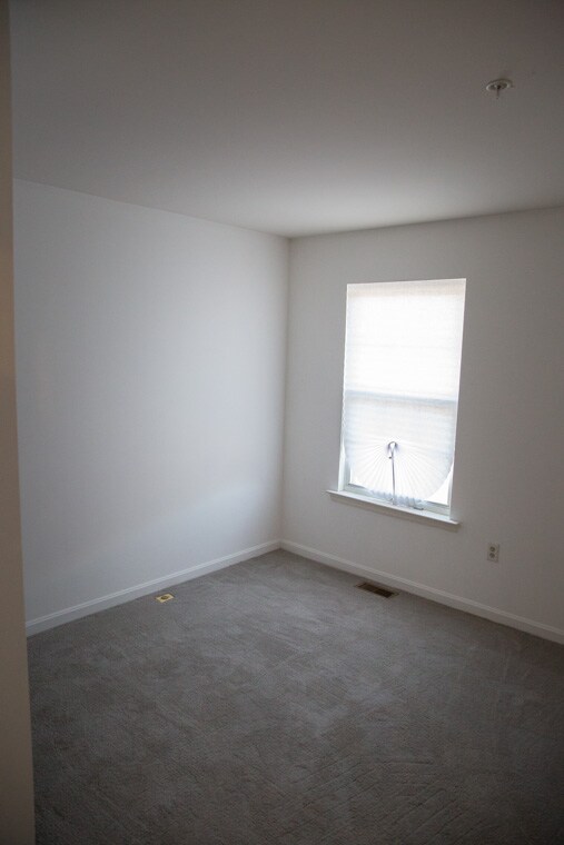 Foto del edificio - 8805 Hardesty Dr