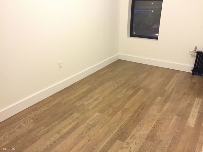 Building Photo - 2106 Regent Pl