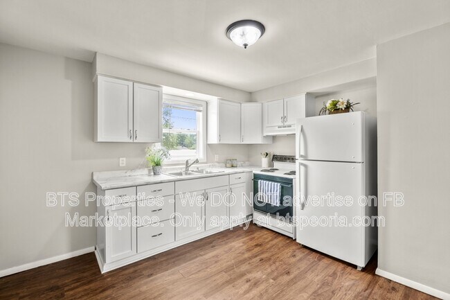 Foto del edificio - 305 N Pleasant View St