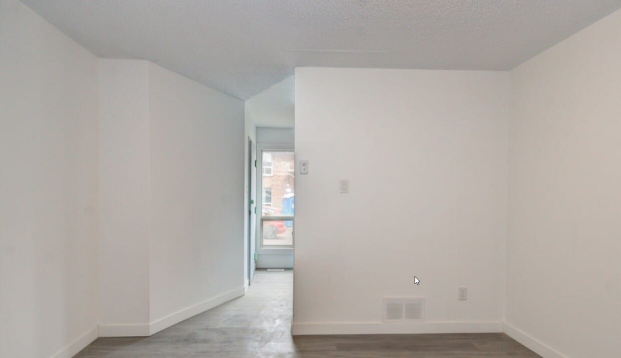 Photo du bâtiment - 15 Millwood Crescent