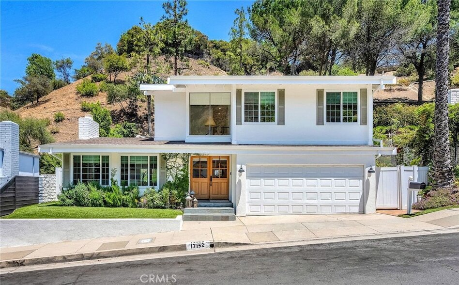 Foto principal - 17152 Escalon Dr