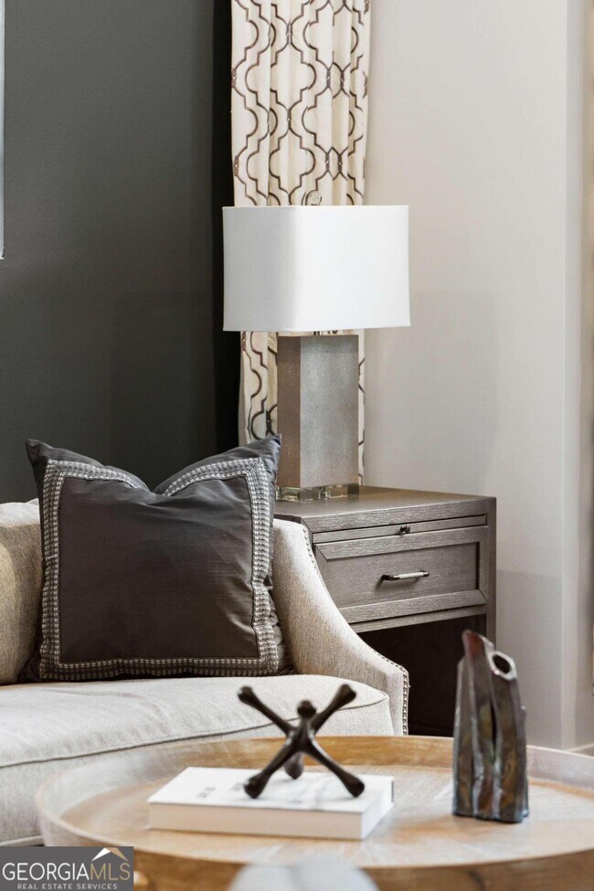 Foto del edificio - 619 Irwin St NE