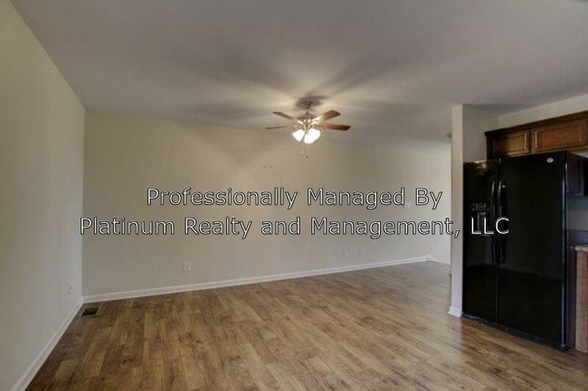 Building Photo - 1720 Thistlewood Dr