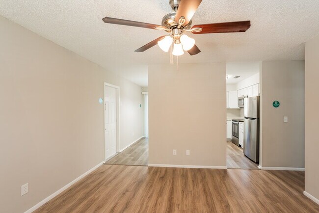 Foto del edificio - 6415 4th Ave NE