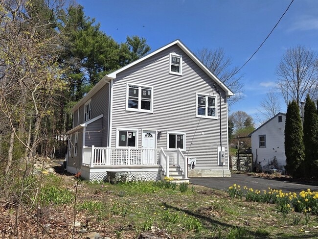 Building Photo - 276 Sumner St