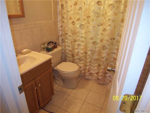 Building Photo - 184 Farber Dr