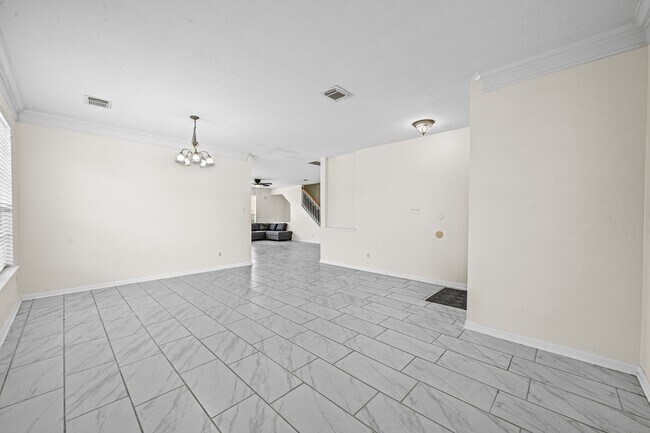 Building Photo - 9641 Weldridge Dr