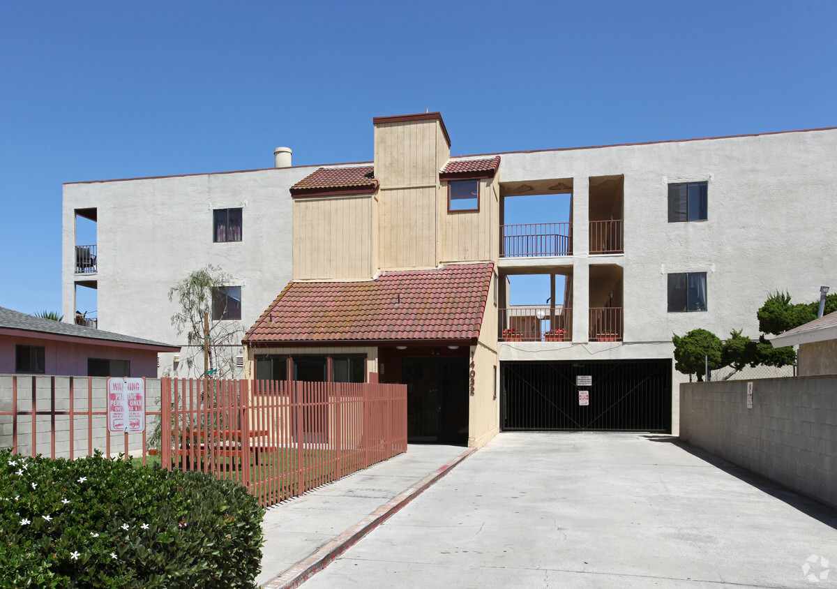 Primary Photo - Lane Garden Apartments