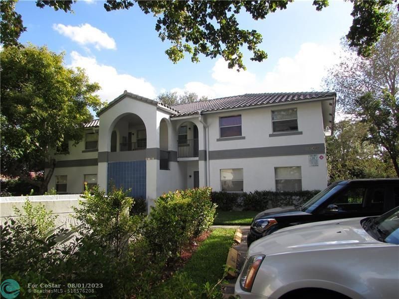 Building Photo - 4051 NW 114th Ave