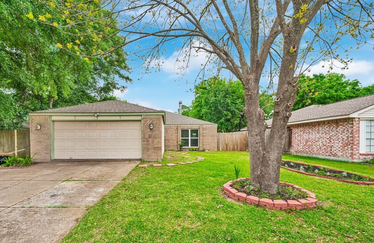 Foto principal - 22102 Breezy Hill Dr