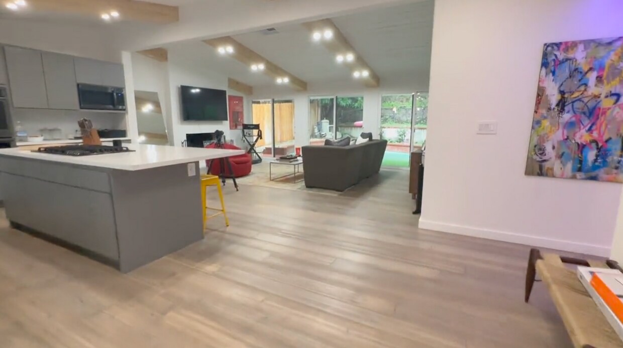 Living Room - 4959 Rigoletto St