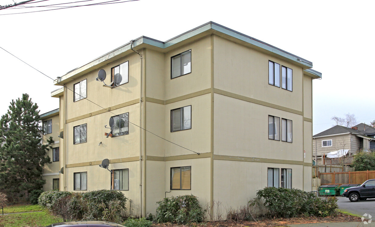 Building Photo - 301 Apartments