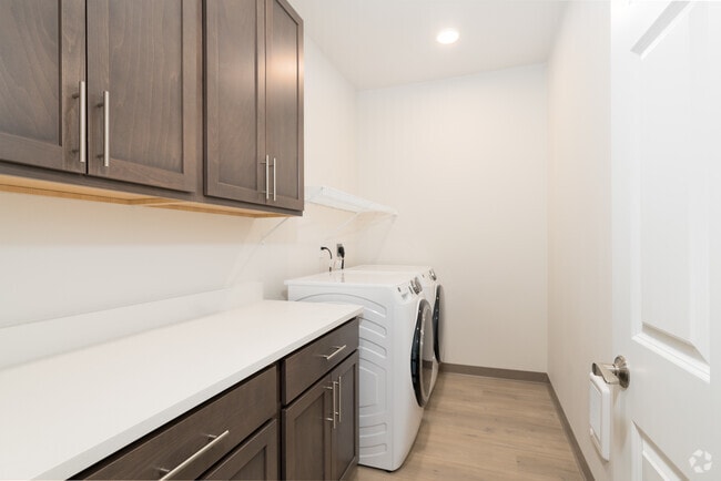 2BR, 2BA - 1293SF - Laundry - The Timbers II