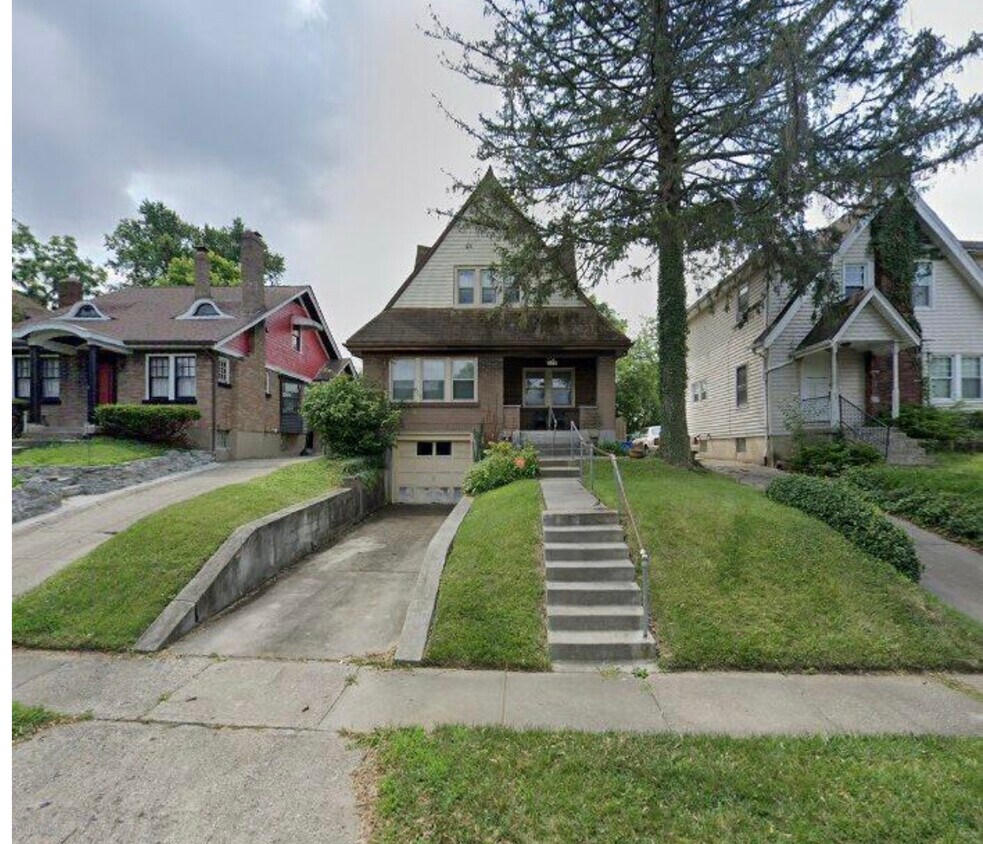 1911 Catalina Ave, Cincinnati, OH 45237 House Rental in Cincinnati
