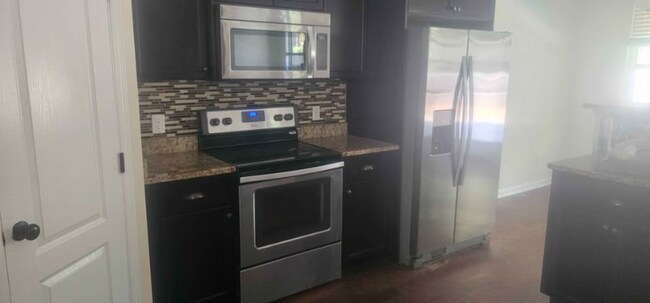 Foto del edificio - 174 Green Paddock Cir