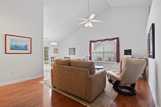 Foto del edificio - 5077 Capulet Cir