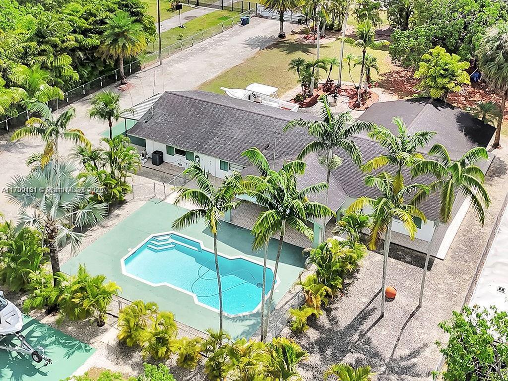 Primary Photo - 26100 SW 192nd Ave