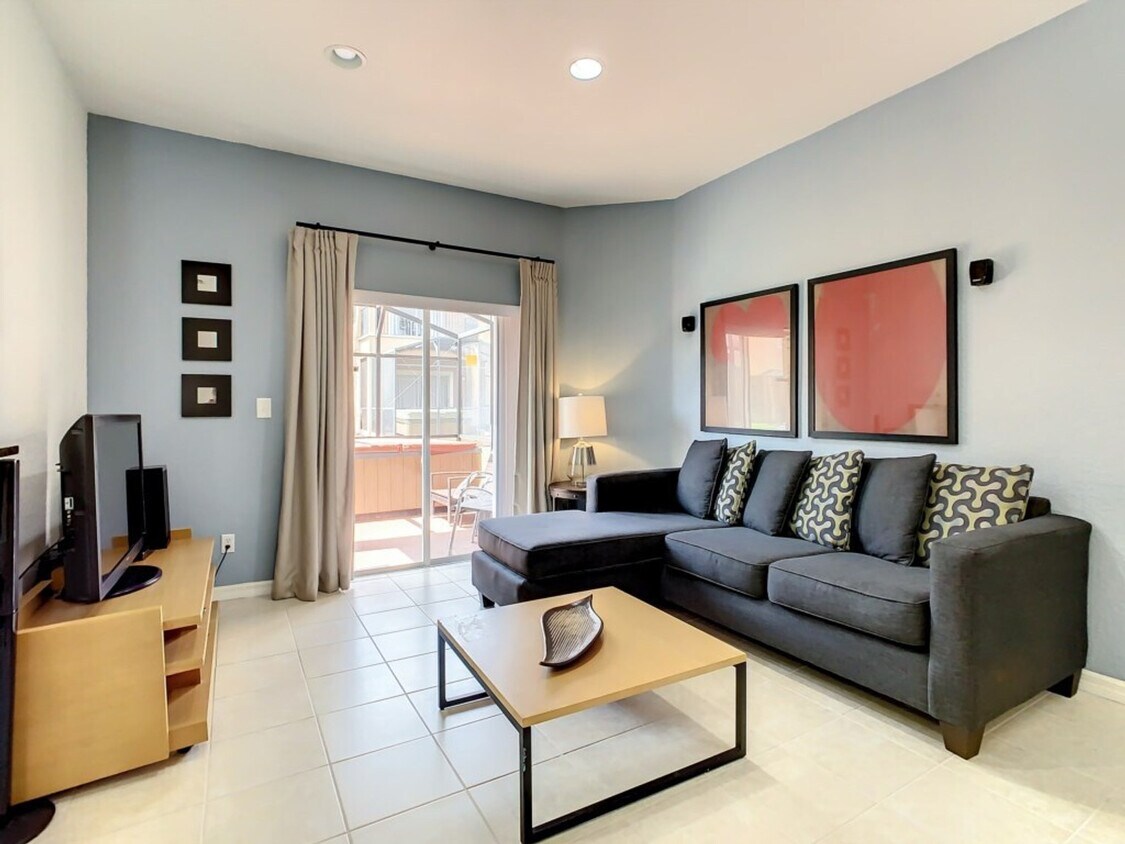 Foto principal - 2730 Coupe St