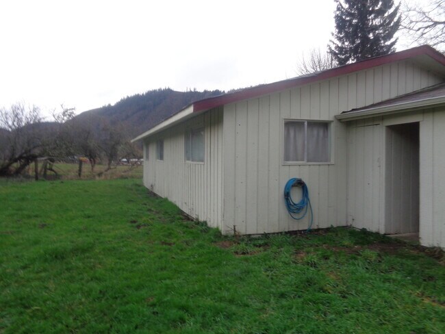 Foto del edificio - Breath of Fresh Air