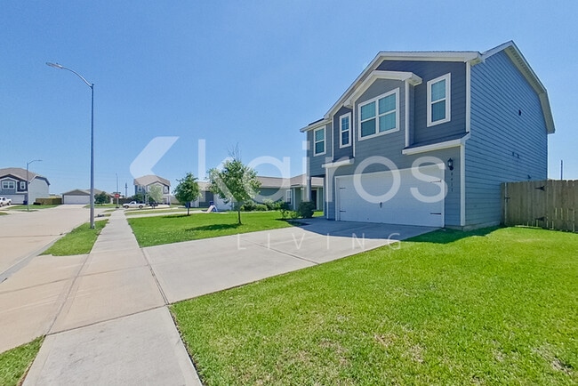 Building Photo - 8411 Hannah Rd