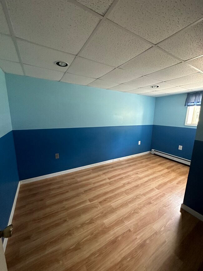 Building Photo - 26 Van Orden Rd