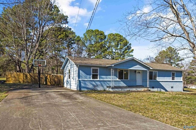 Building Photo - 107 Beaver Run Dr