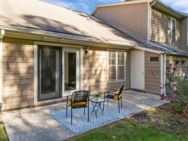 Foto del edificio - 67 Crystal Oaks Ct