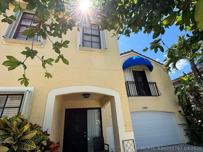 Foto del edificio - 1760 Shoreside Cir