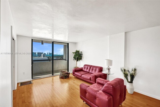 Foto del edificio - 1775 Washington Ave