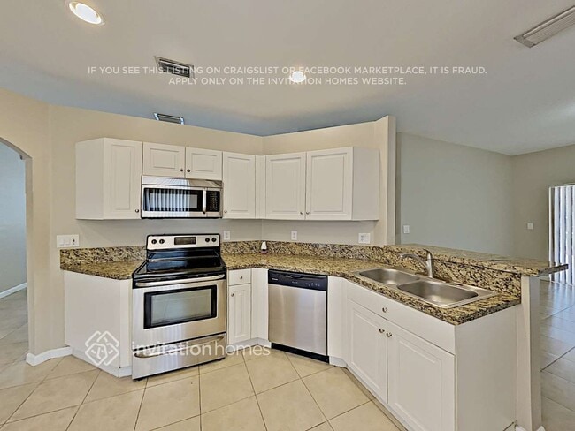 Building Photo - 4961 Pelican St