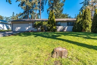 Building Photo - 1574 SW Swantown Ave