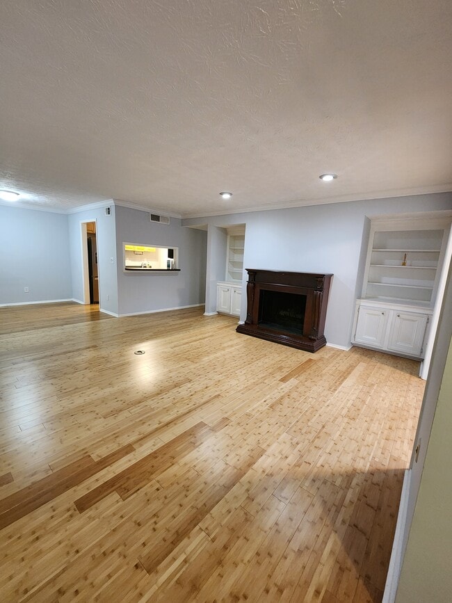 Hardwood Flooring and Custom Shelving - 514 Park Ridge Cir
